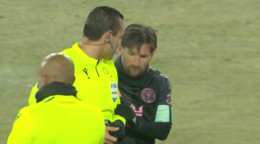 賽后向梅西要簽名！ESPN：墨西哥裁判被停哨半年，再犯無限期停哨