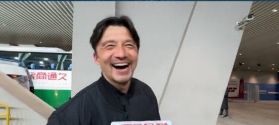 帶孩子和帶球隊(duì)哪個(gè)更累？謝暉笑言：都累，但帶孩子更累