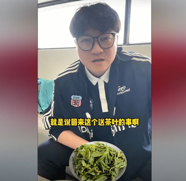 趙鵬：不太清楚賈秀全要球員買(mǎi)茶葉的段子，但這在現(xiàn)實(shí)中也正常