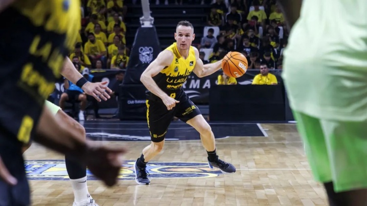 NBA初代老六，42歲進(jìn)入生涯巔峰？！