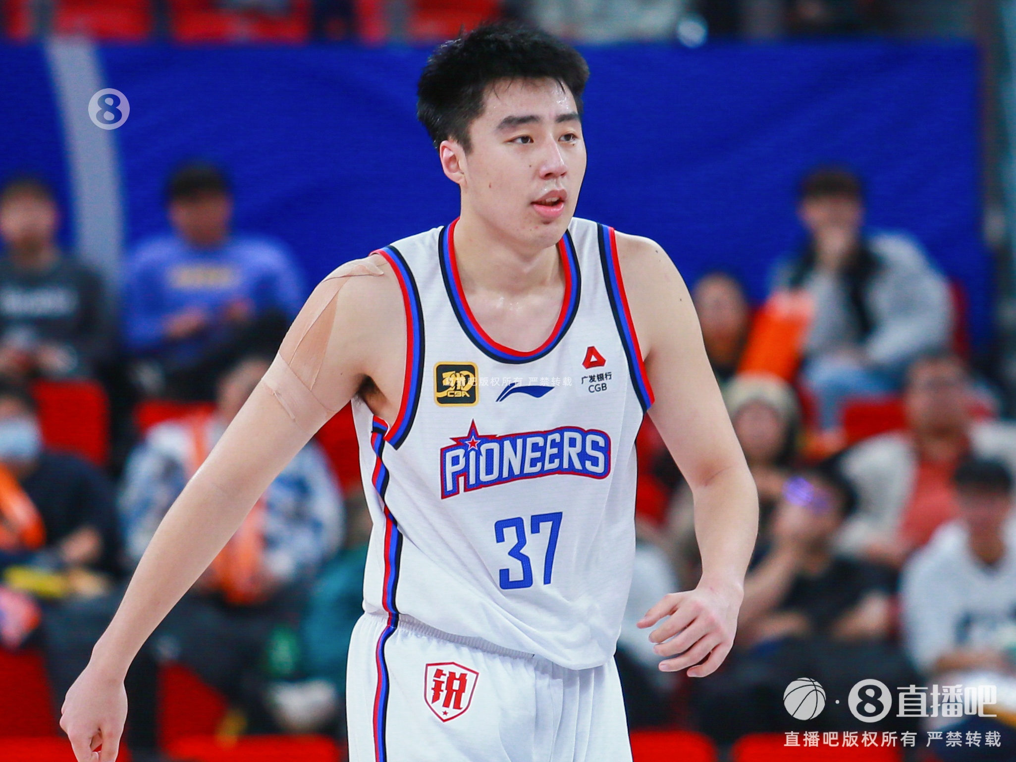 無奈最后6犯離場！杜伯超20中10&三分8中3空砍24分4板2帽