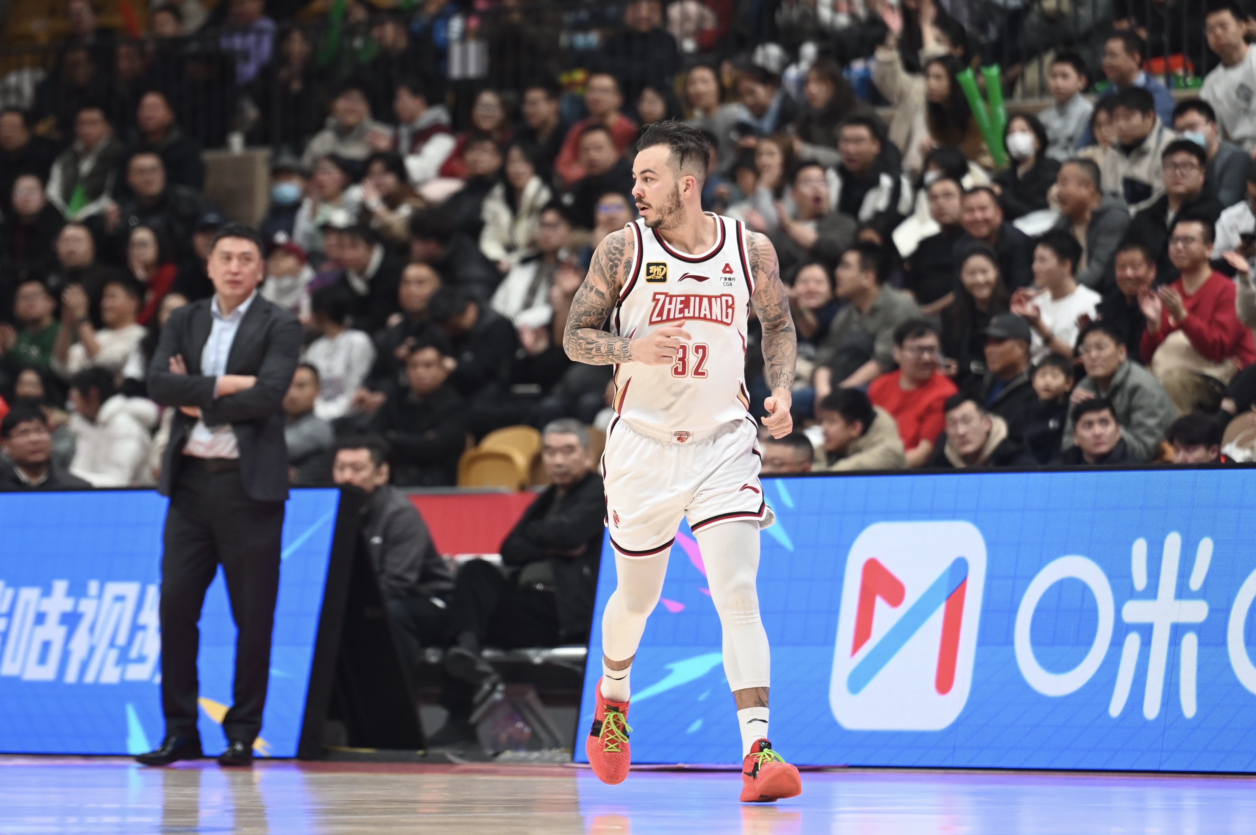 得分爆炸力！約克23中13得34分2板8助4斷 三分11中6