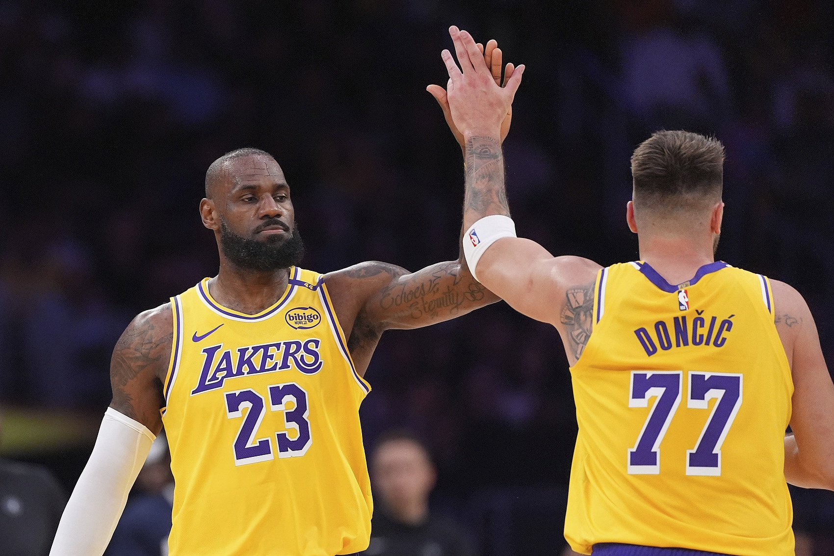 ESPN只聊湖勇？A-史密斯：巴克利是媒體人但根本不懂人們愛看什么